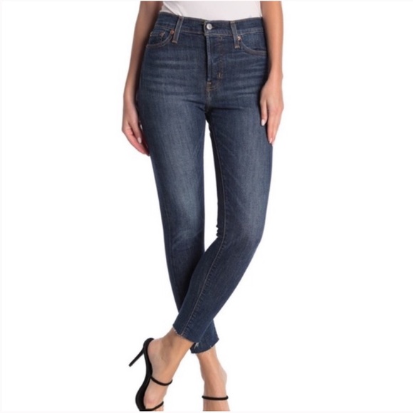 Levi’s High Rise Raw Hem Wedgie Skinny Jeans| 26 - Picture 1 of 8